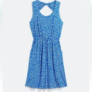 Brand new super cute polka dot dress with pockets!